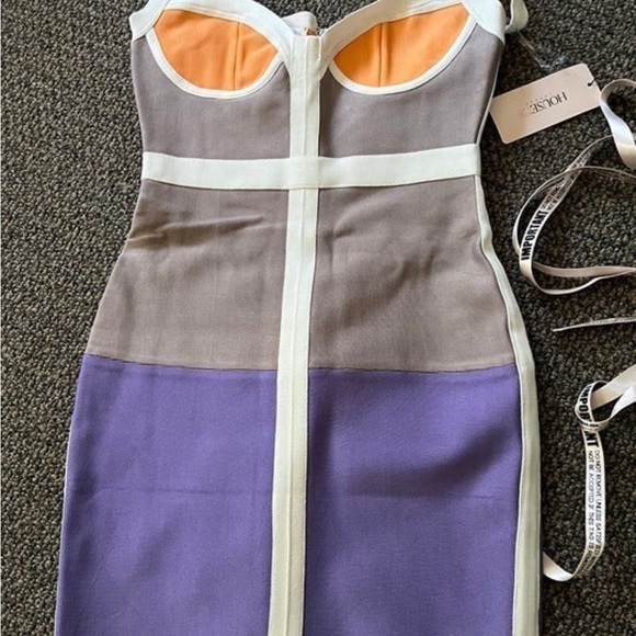 House of cb - Picture 2 of 4